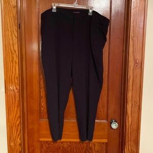 Women’s plus size 22 dress pants.  Roz & Ali. Excellent used condition.